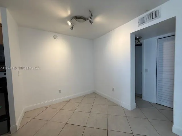 1801 S Treasure Dr 101, North Bay Village, Florida, North Bay Village, Florida 33141, 1 Bedroom Bedrooms, ,1 BathroomBathrooms,Residential Lease,For Rent,1801 S Treasure Dr 101, North Bay Village, Florida,A11978189