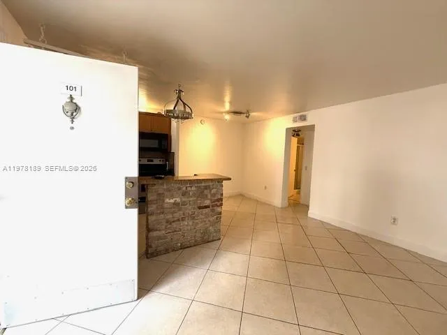 1801 S Treasure Dr 101, North Bay Village, Florida, North Bay Village, Florida 33141, 1 Bedroom Bedrooms, ,1 BathroomBathrooms,Residential Lease,For Rent,1801 S Treasure Dr 101, North Bay Village, Florida,A11978189