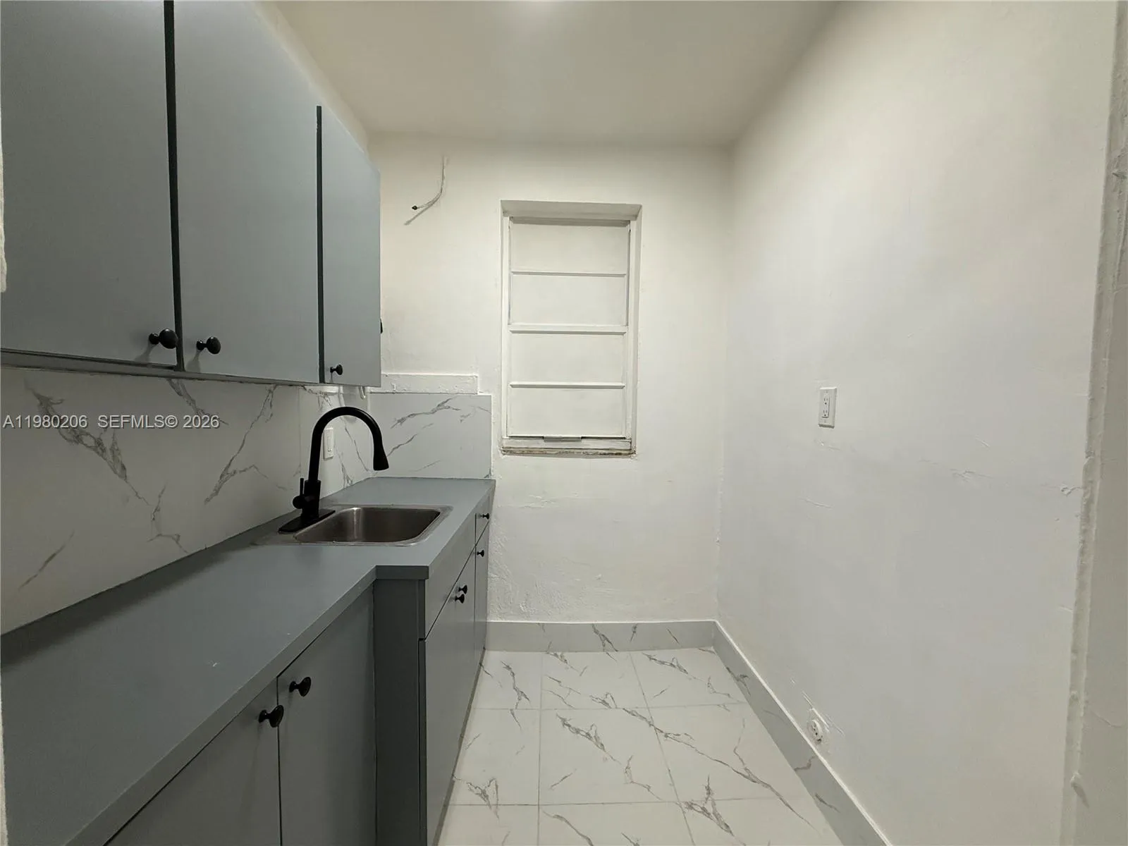 1560 Sw 5th St 3, Miami, Florida 33135, Miami, Florida 33135, 1 Bedroom Bedrooms, ,1 BathroomBathrooms,Residential Lease,For Rent,1560 Sw 5th St 3, Miami, Florida 33135,A11980206