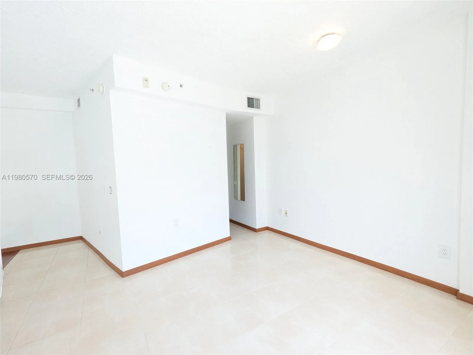 1528 Brickell Ave 104, Miami, Florida 33129, Miami, Florida 33129, 1 Bedroom Bedrooms, ,1 BathroomBathrooms,Residential Lease,For Rent,1528 Brickell Ave 104, Miami, Florida 33129,A11980570