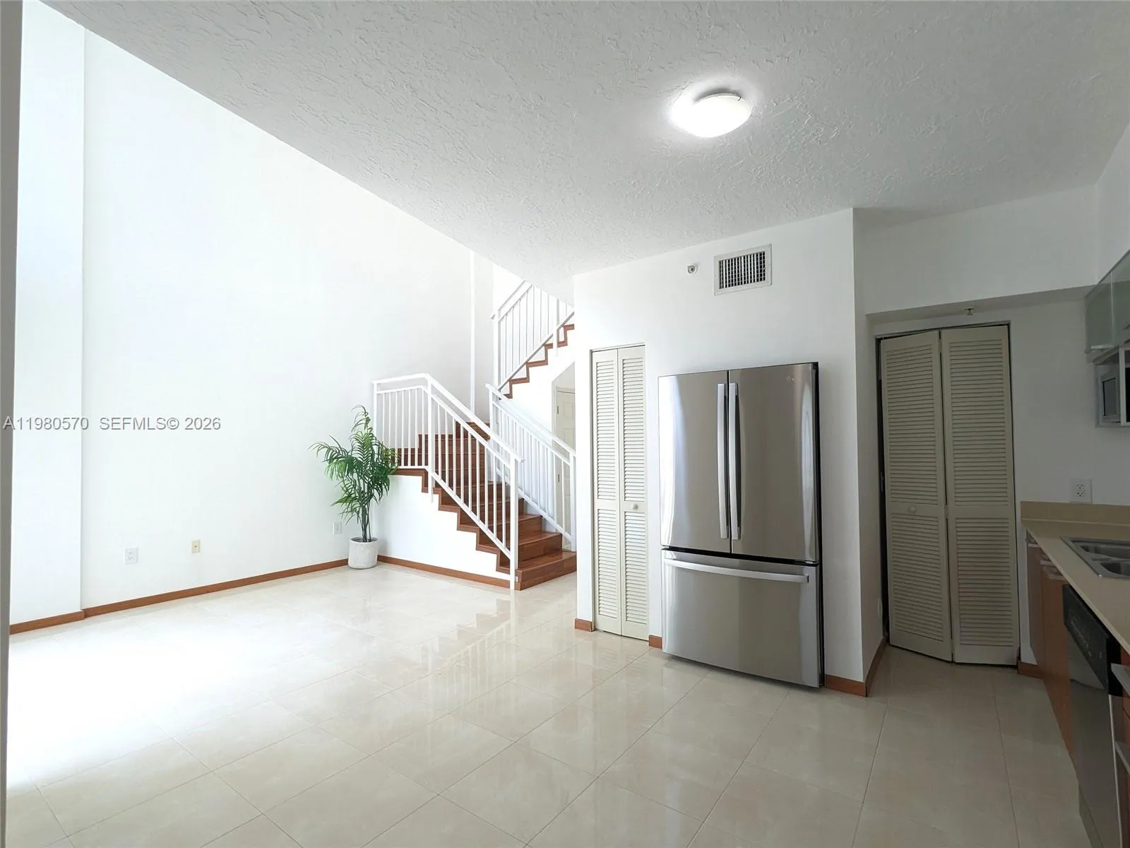 1528 Brickell Ave 104, Miami, Florida 33129, Miami, Florida 33129, 1 Bedroom Bedrooms, ,1 BathroomBathrooms,Residential Lease,For Rent,1528 Brickell Ave 104, Miami, Florida 33129,A11980570