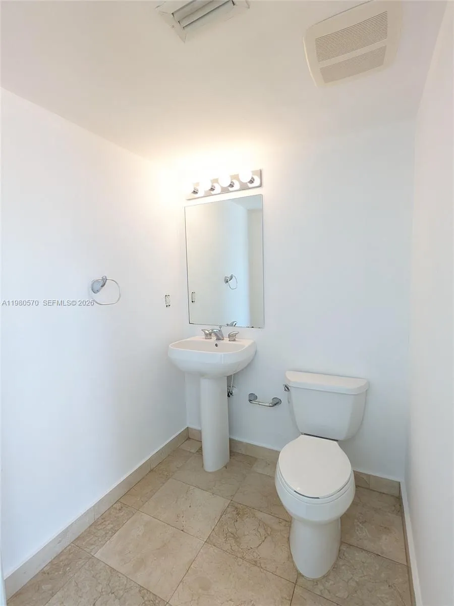 1528 Brickell Ave 104, Miami, Florida 33129, Miami, Florida 33129, 1 Bedroom Bedrooms, ,1 BathroomBathrooms,Residential Lease,For Rent,1528 Brickell Ave 104, Miami, Florida 33129,A11980570