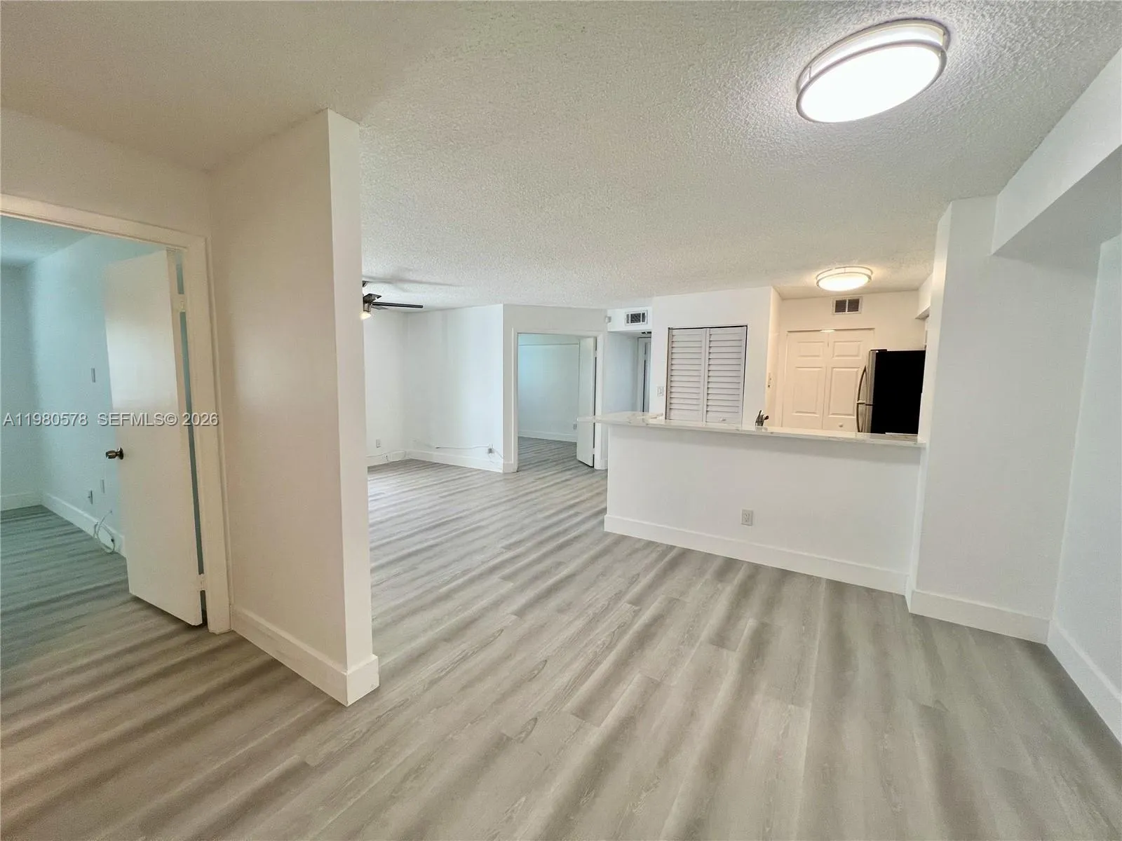 640 S Park Rd 12-4, Hollywood, Florida 33021, Hollywood, Florida 33021, 3 Bedrooms Bedrooms, ,2 BathroomsBathrooms,Residential Lease,For Rent,640 S Park Rd 12-4, Hollywood, Florida 33021,A11980578