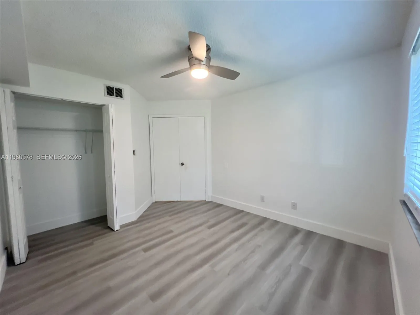 640 S Park Rd 12-4, Hollywood, Florida 33021, Hollywood, Florida 33021, 3 Bedrooms Bedrooms, ,2 BathroomsBathrooms,Residential Lease,For Rent,640 S Park Rd 12-4, Hollywood, Florida 33021,A11980578