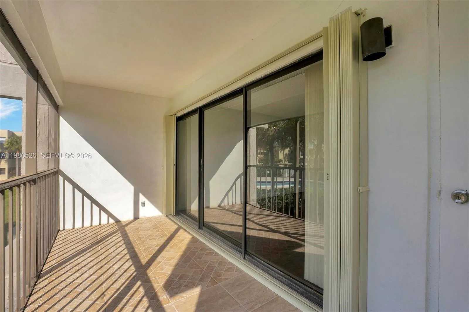 230 Lakeview Dr 206, Weston, Florida 33326, Weston, Florida 33326, 2 Bedrooms Bedrooms, ,2 BathroomsBathrooms,Residential Lease,For Rent,230 Lakeview Dr 206, Weston, Florida 33326,A11980526