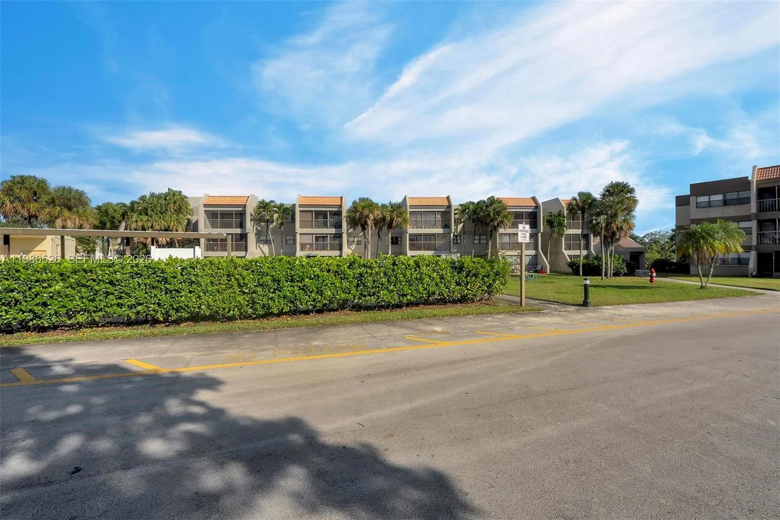 230 Lakeview Dr 206, Weston, Florida 33326, Weston, Florida 33326, 2 Bedrooms Bedrooms, ,2 BathroomsBathrooms,Residential Lease,For Rent,230 Lakeview Dr 206, Weston, Florida 33326,A11980526