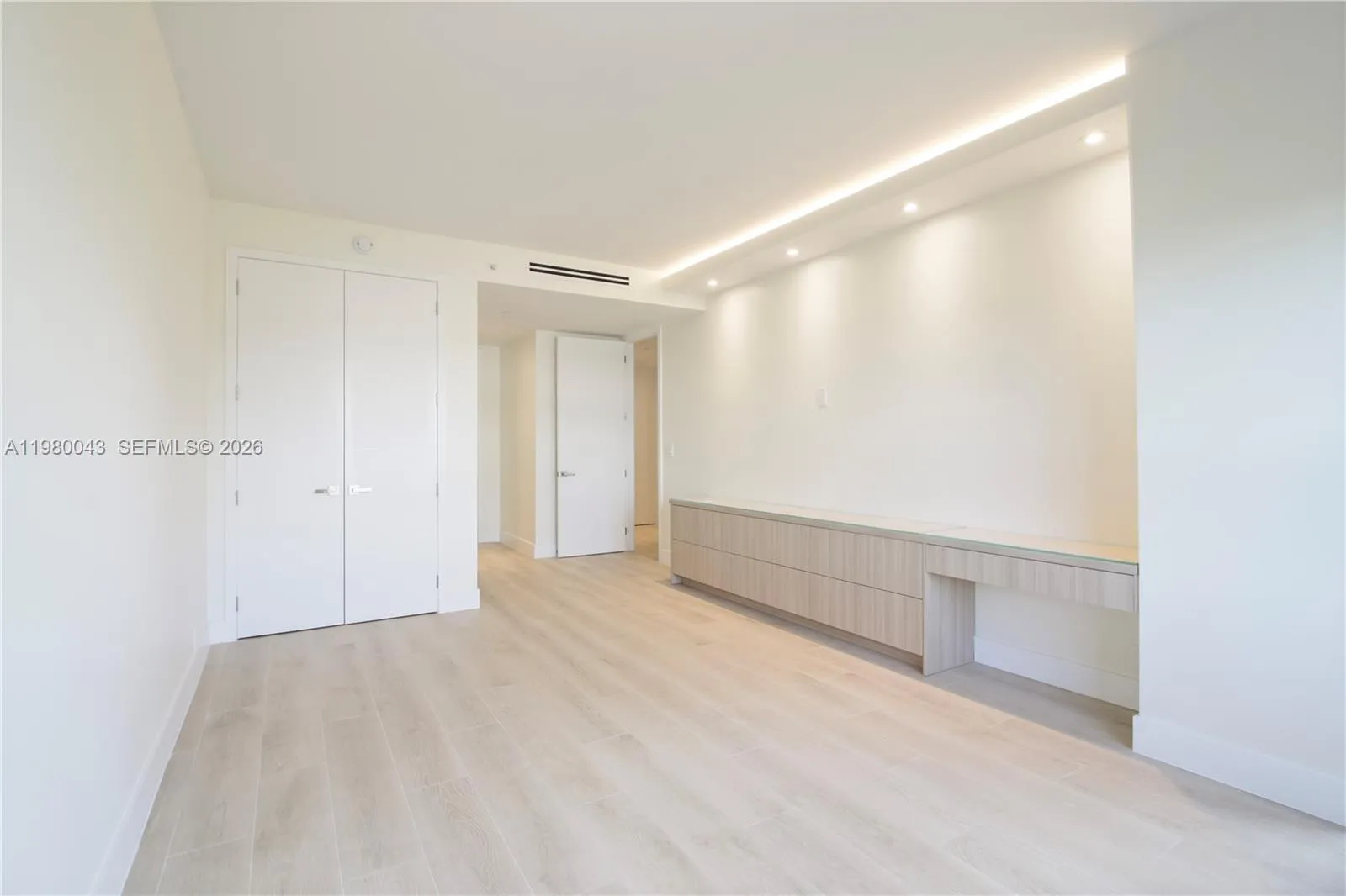 151 Crandon Blvd 540, Key Biscayne, Florida 33149, Key Biscayne, Florida 33149, 2 Bedrooms Bedrooms, ,2 BathroomsBathrooms,Residential,For Sale,151 Crandon Blvd 540, Key Biscayne, Florida 33149,A11980043