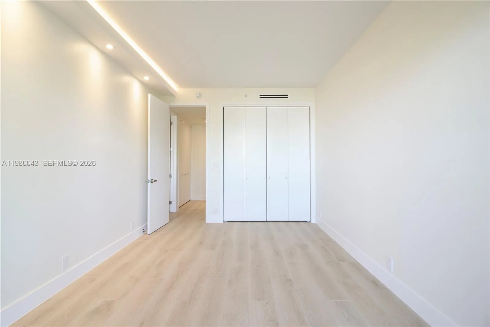 151 Crandon Blvd 540, Key Biscayne, Florida 33149, Key Biscayne, Florida 33149, 2 Bedrooms Bedrooms, ,2 BathroomsBathrooms,Residential,For Sale,151 Crandon Blvd 540, Key Biscayne, Florida 33149,A11980043