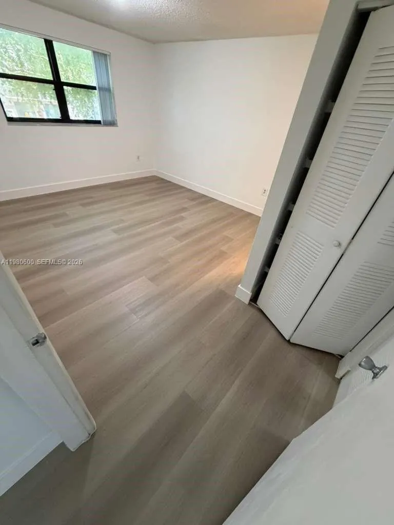 NEW VINYL FLOORING
