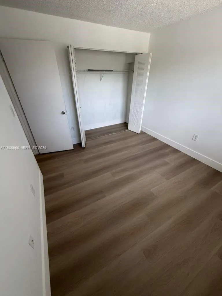 NEW VINYL FLOORING