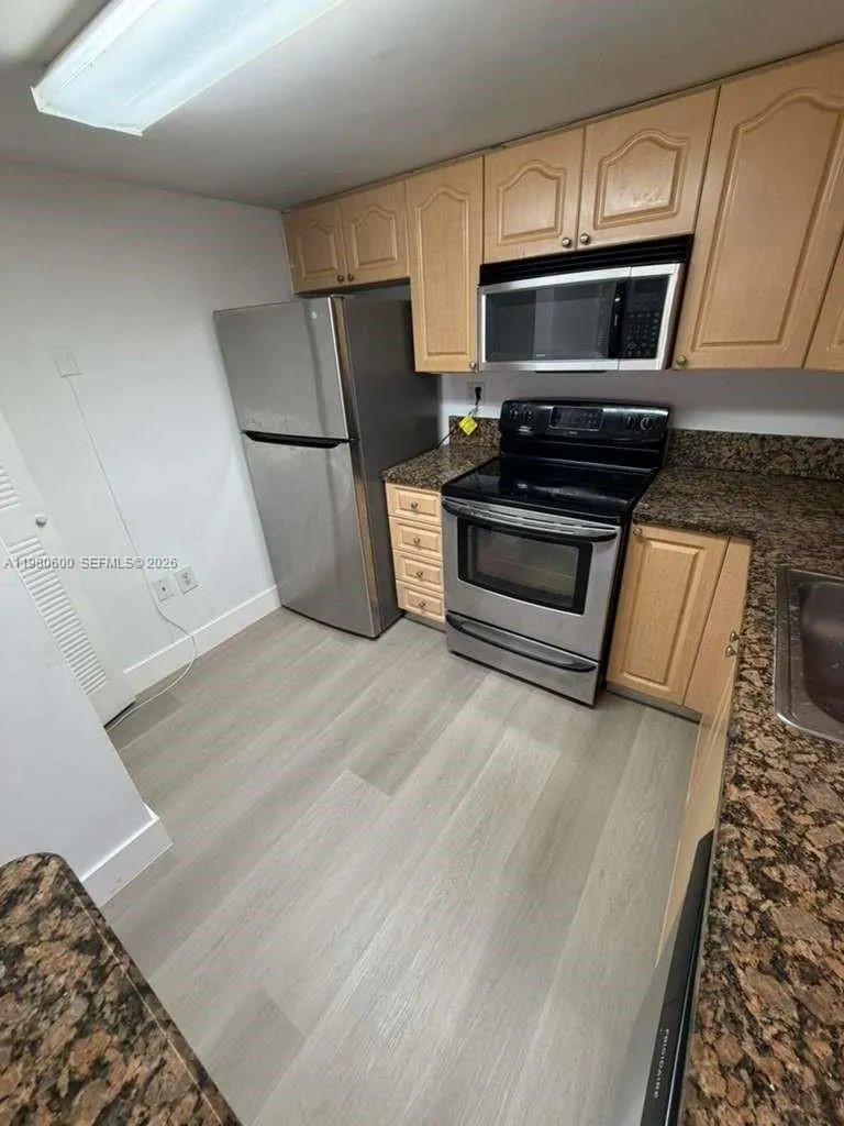 NEW VINYL FLOORING