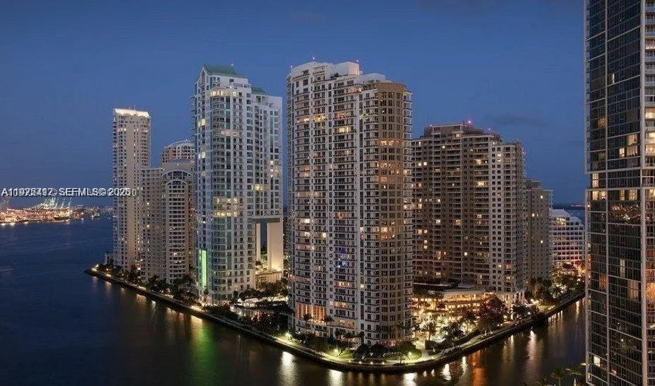 690 Sw 1st Ct 1121, Miami, Florida 33130, Miami, Florida 33130, 1 Bedroom Bedrooms, ,1 BathroomBathrooms,Residential Lease,For Rent,690 Sw 1st Ct 1121, Miami, Florida 33130,A11975412