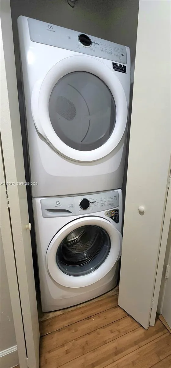 690 Sw 1st Ct 1121, Miami, Florida 33130, Miami, Florida 33130, 1 Bedroom Bedrooms, ,1 BathroomBathrooms,Residential Lease,For Rent,690 Sw 1st Ct 1121, Miami, Florida 33130,A11975412