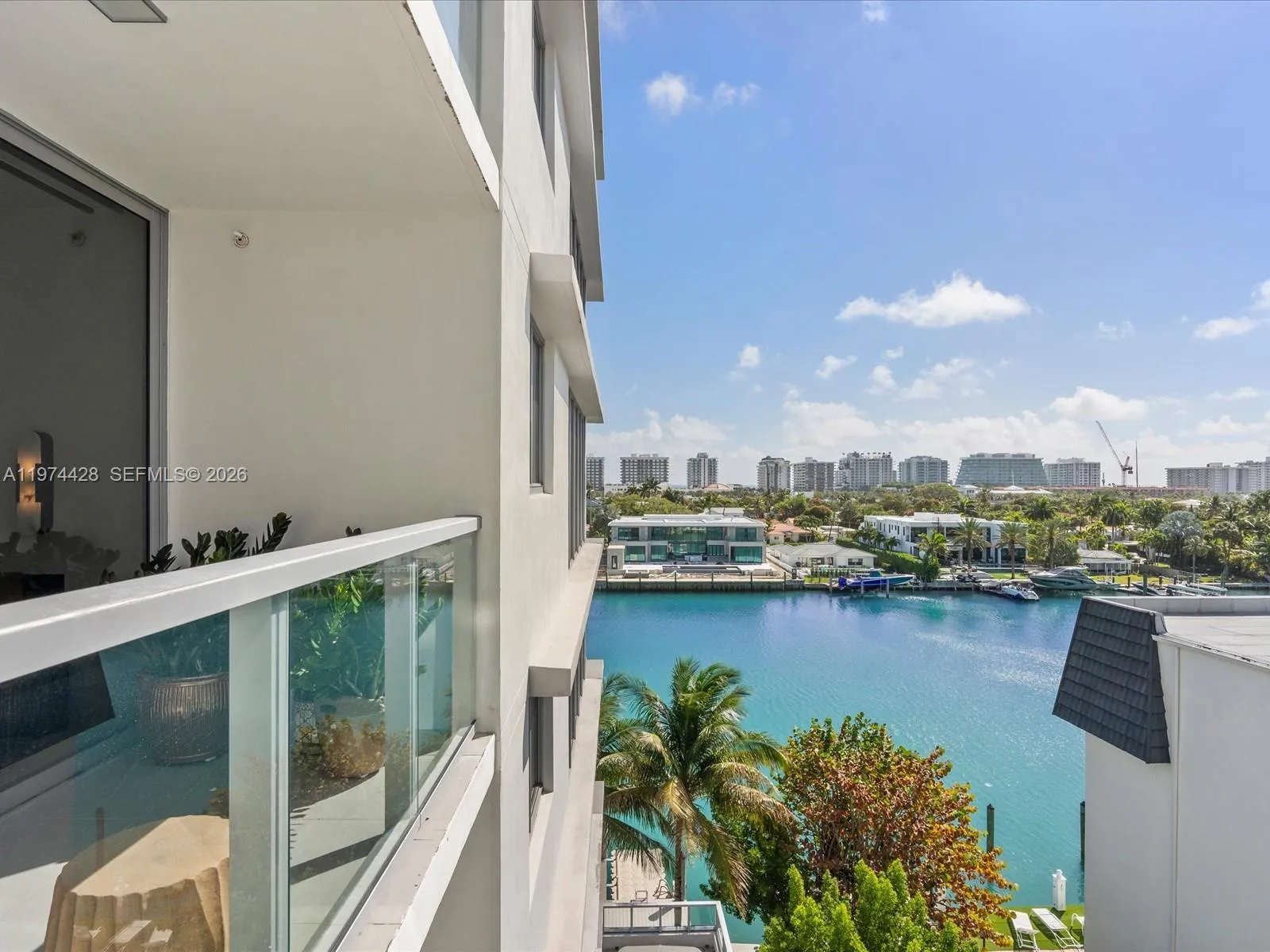 9521 E Bay Harbor Dr 705, Bay Harbor Islands, Flor, Bay Harbor Islands, Florida 33154, 1 Bedroom Bedrooms, ,2 BathroomsBathrooms,Residential Lease,For Rent,9521 E Bay Harbor Dr 705, Bay Harbor Islands, Flor,A11974428