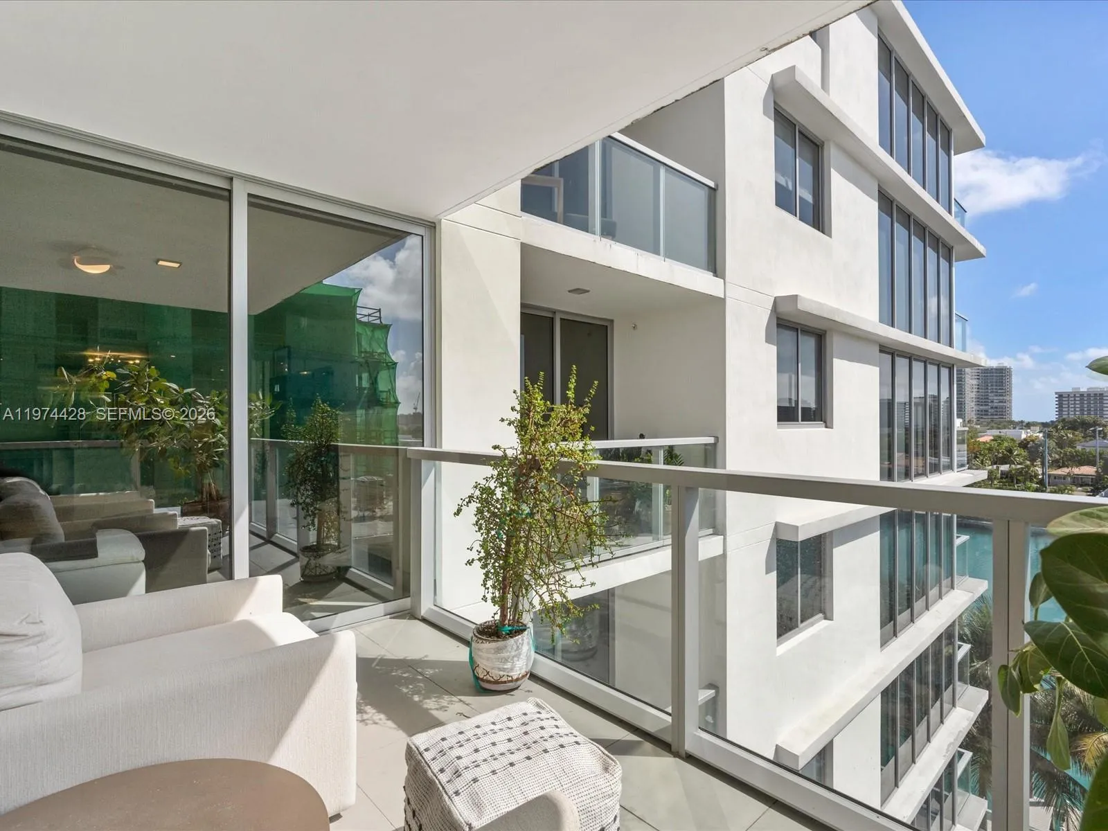 9521 E Bay Harbor Dr 705, Bay Harbor Islands, Flor, Bay Harbor Islands, Florida 33154, 1 Bedroom Bedrooms, ,2 BathroomsBathrooms,Residential Lease,For Rent,9521 E Bay Harbor Dr 705, Bay Harbor Islands, Flor,A11974428