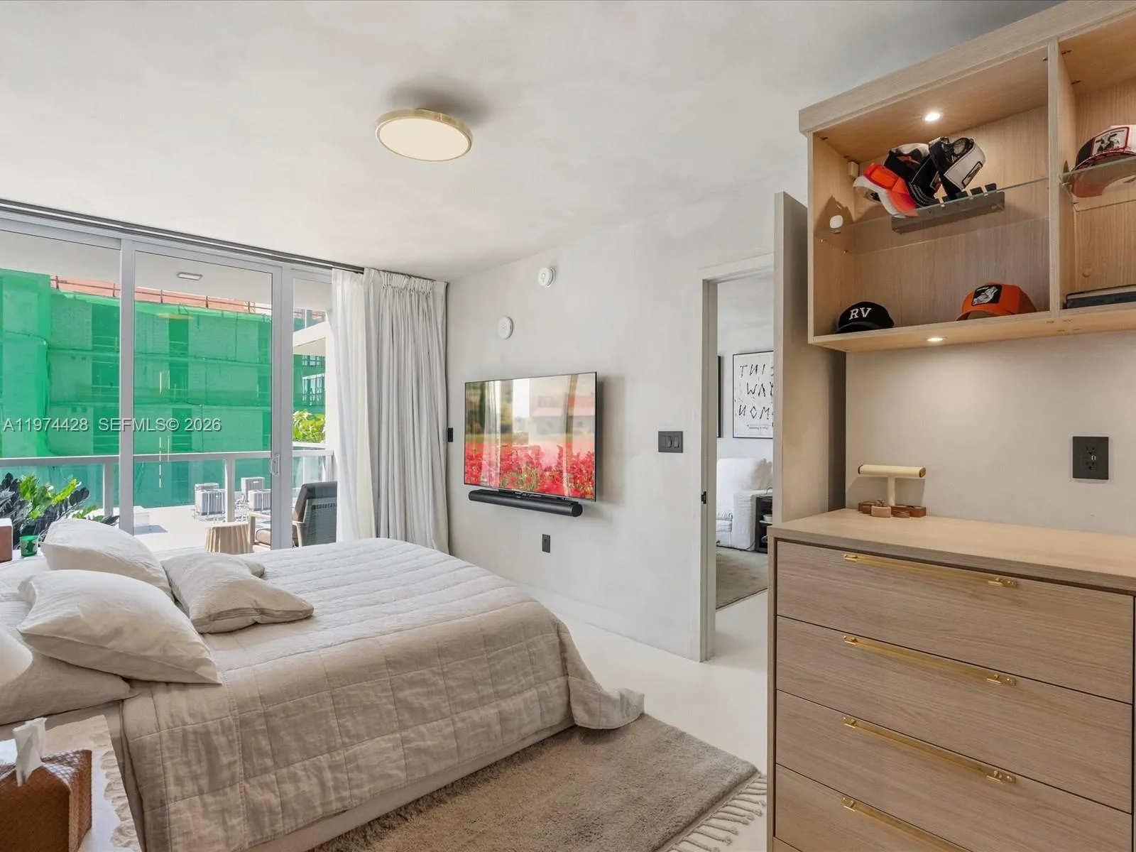 9521 E Bay Harbor Dr 705, Bay Harbor Islands, Flor, Bay Harbor Islands, Florida 33154, 1 Bedroom Bedrooms, ,2 BathroomsBathrooms,Residential Lease,For Rent,9521 E Bay Harbor Dr 705, Bay Harbor Islands, Flor,A11974428