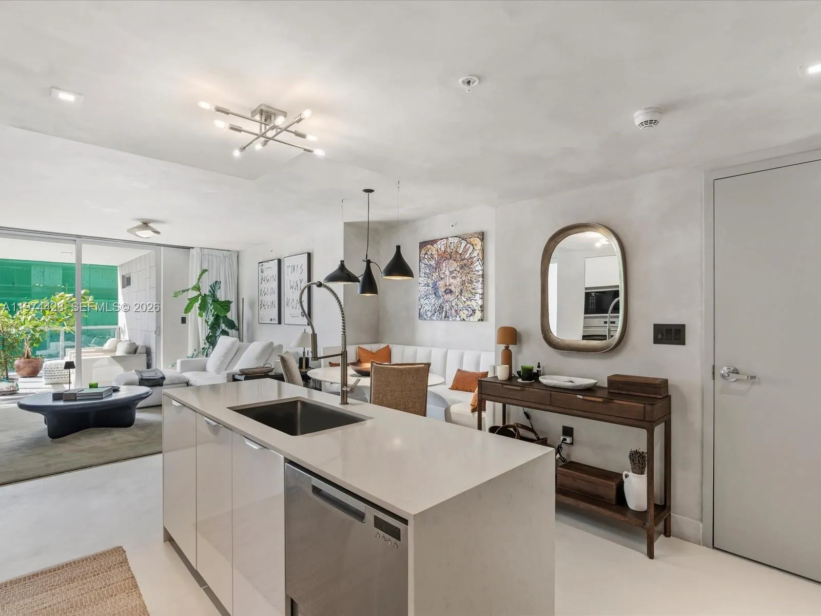 9521 E Bay Harbor Dr 705, Bay Harbor Islands, Flor, Bay Harbor Islands, Florida 33154, 1 Bedroom Bedrooms, ,2 BathroomsBathrooms,Residential Lease,For Rent,9521 E Bay Harbor Dr 705, Bay Harbor Islands, Flor,A11974428