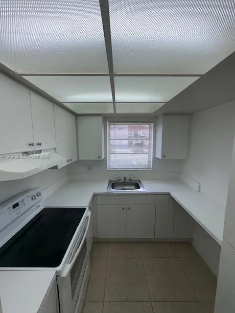 7500 Sw 82nd St G110, Miami, Florida 33143, Miami, Florida 33143, 2 Bedrooms Bedrooms, ,1 BathroomBathrooms,Residential Lease,For Rent,7500 Sw 82nd St G110, Miami, Florida 33143,A11979788