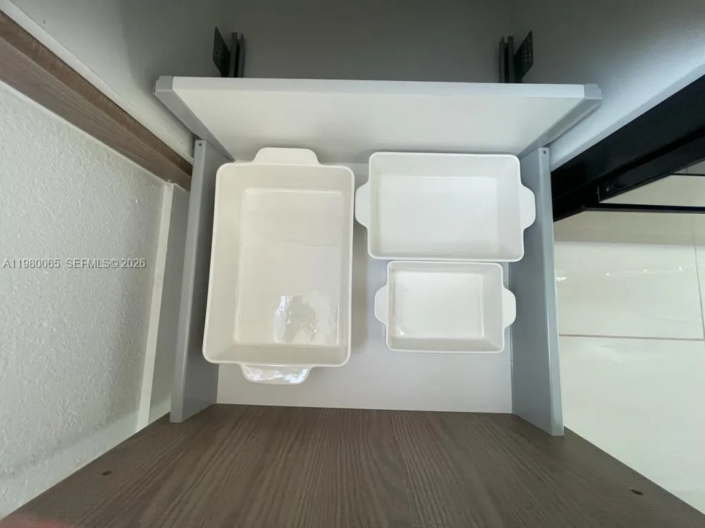 302 Nw 11th Ct 302, Florida City, Florida 33034, Florida City, Florida 33034, 5 Bedrooms Bedrooms, ,4 BathroomsBathrooms,Residential Lease,For Rent,302 Nw 11th Ct 302, Florida City, Florida 33034,A11980065