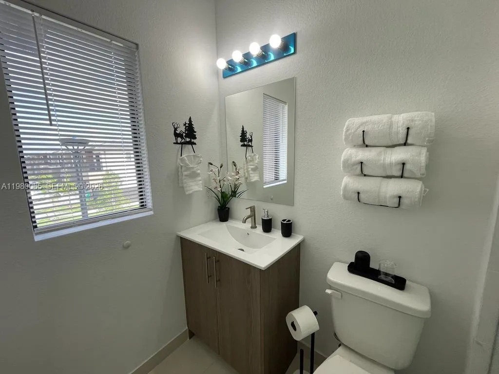 302 Nw 11th Ct 302, Florida City, Florida 33034, Florida City, Florida 33034, 5 Bedrooms Bedrooms, ,4 BathroomsBathrooms,Residential Lease,For Rent,302 Nw 11th Ct 302, Florida City, Florida 33034,A11980065