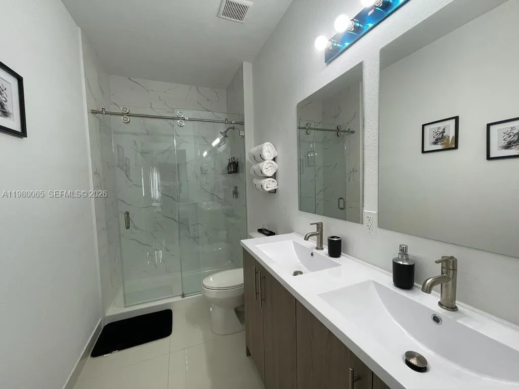 302 Nw 11th Ct 302, Florida City, Florida 33034, Florida City, Florida 33034, 5 Bedrooms Bedrooms, ,4 BathroomsBathrooms,Residential Lease,For Rent,302 Nw 11th Ct 302, Florida City, Florida 33034,A11980065