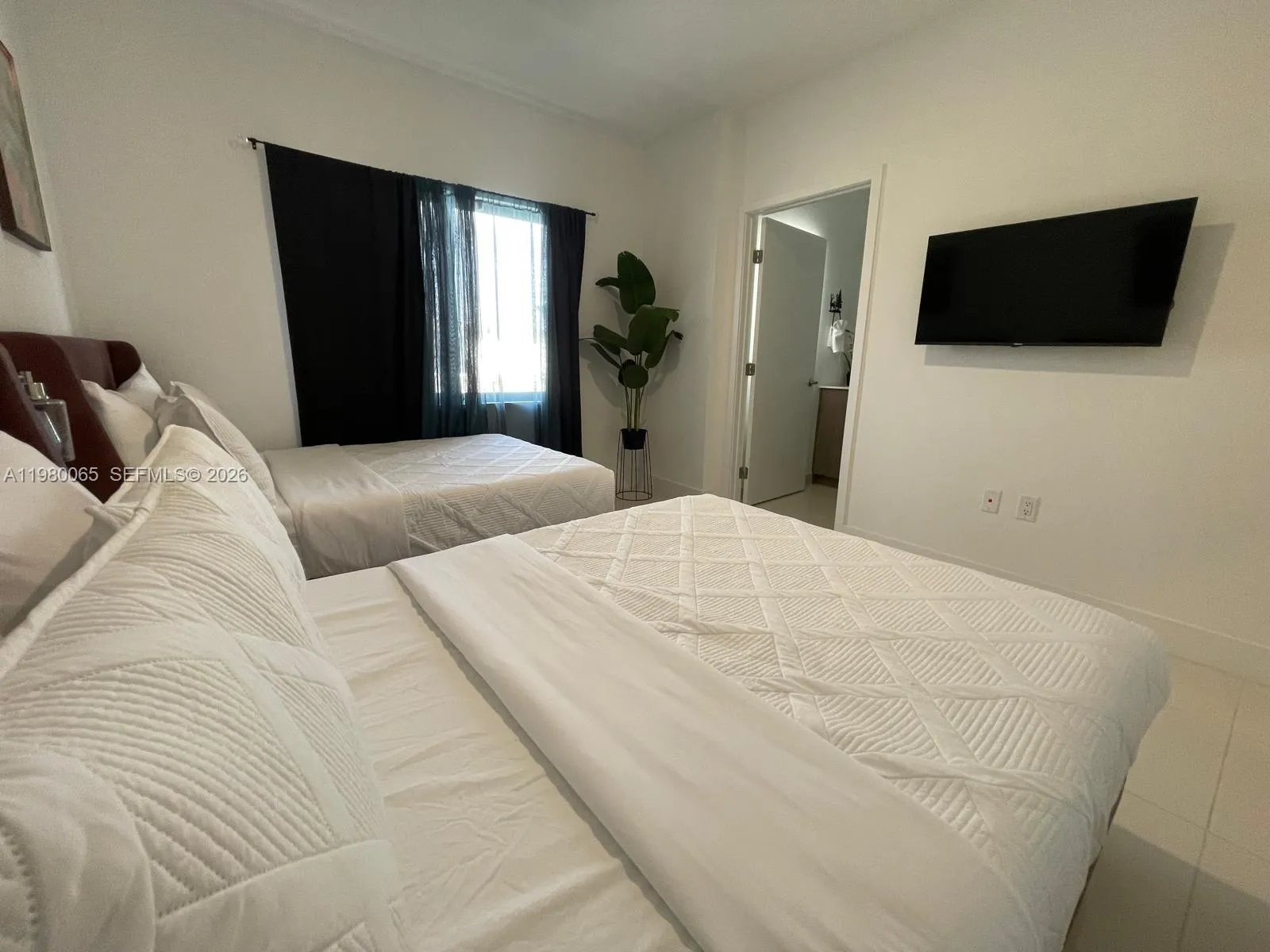 302 Nw 11th Ct 302, Florida City, Florida 33034, Florida City, Florida 33034, 5 Bedrooms Bedrooms, ,4 BathroomsBathrooms,Residential Lease,For Rent,302 Nw 11th Ct 302, Florida City, Florida 33034,A11980065