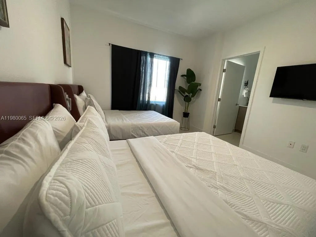 302 Nw 11th Ct 302, Florida City, Florida 33034, Florida City, Florida 33034, 5 Bedrooms Bedrooms, ,4 BathroomsBathrooms,Residential Lease,For Rent,302 Nw 11th Ct 302, Florida City, Florida 33034,A11980065