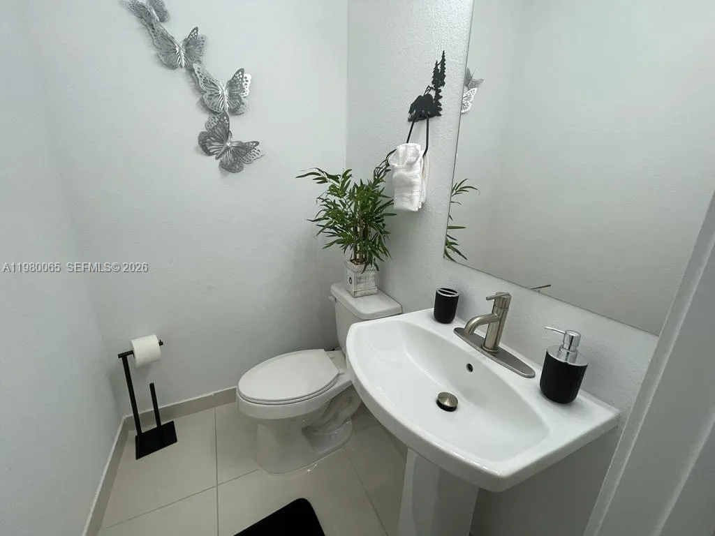 302 Nw 11th Ct 302, Florida City, Florida 33034, Florida City, Florida 33034, 5 Bedrooms Bedrooms, ,4 BathroomsBathrooms,Residential Lease,For Rent,302 Nw 11th Ct 302, Florida City, Florida 33034,A11980065