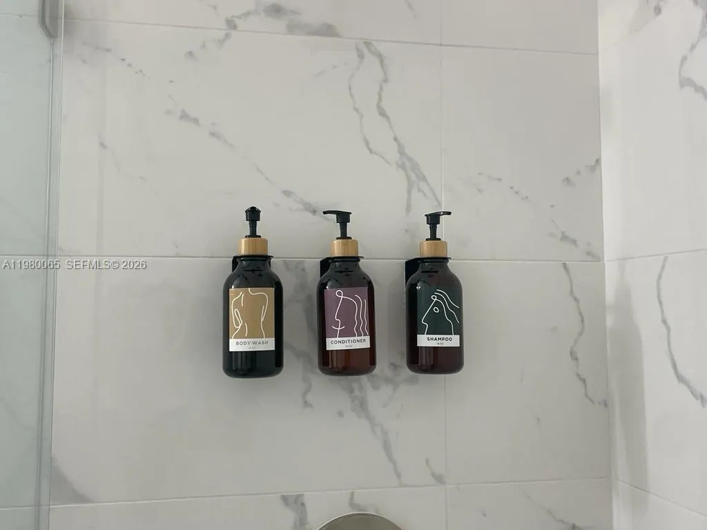 302 Nw 11th Ct 302, Florida City, Florida 33034, Florida City, Florida 33034, 5 Bedrooms Bedrooms, ,4 BathroomsBathrooms,Residential Lease,For Rent,302 Nw 11th Ct 302, Florida City, Florida 33034,A11980065