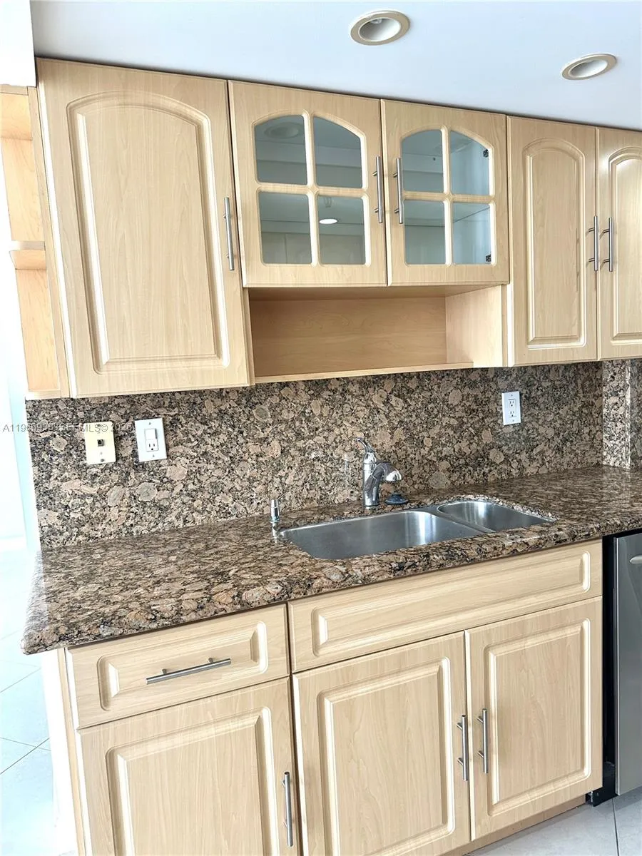 210 174th St 2411, Sunny Isles Beach, Florida 3316, Sunny Isles Beach, Florida 33160, 2 Bedrooms Bedrooms, ,2 BathroomsBathrooms,Residential,For Sale,210 174th St 2411, Sunny Isles Beach, Florida 3316,A11966933