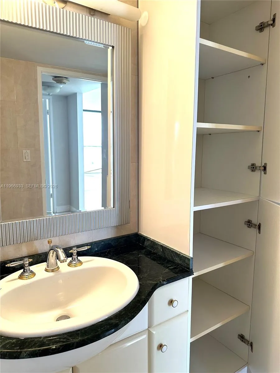 210 174th St 2411, Sunny Isles Beach, Florida 3316, Sunny Isles Beach, Florida 33160, 2 Bedrooms Bedrooms, ,2 BathroomsBathrooms,Residential,For Sale,210 174th St 2411, Sunny Isles Beach, Florida 3316,A11966933