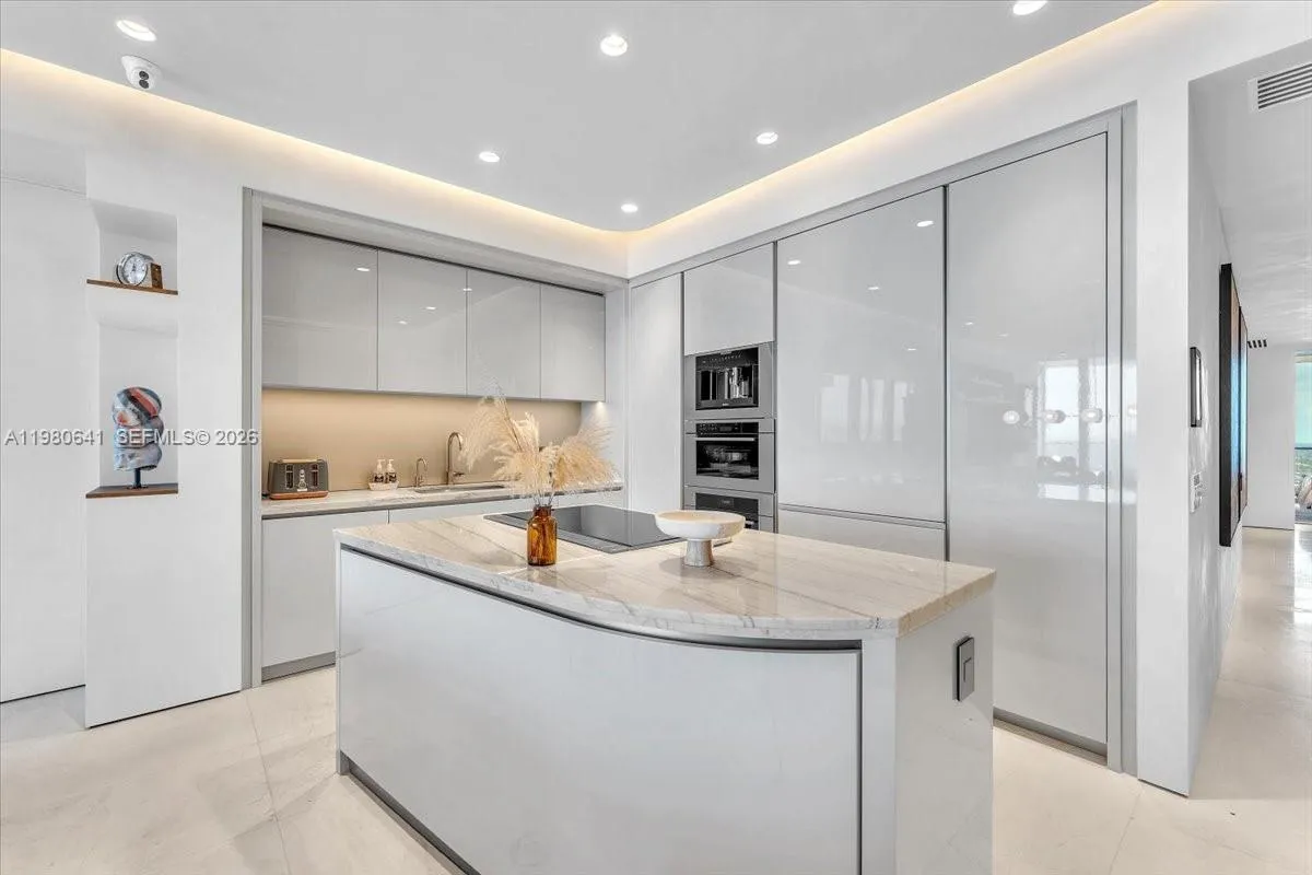 18975 Collins Ave 5302+cabana 6, Sunny Isles Beach, Sunny Isles Beach, Florida 33160, 4 Bedrooms Bedrooms, ,4 BathroomsBathrooms,Residential Lease,For Rent,18975 Collins Ave 5302+cabana 6, Sunny Isles Beach,A11980641