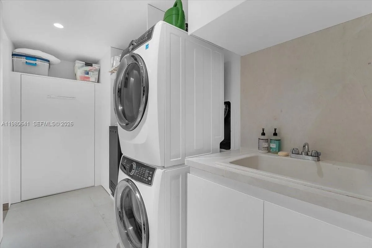 18975 Collins Ave 5302+cabana 6, Sunny Isles Beach, Sunny Isles Beach, Florida 33160, 4 Bedrooms Bedrooms, ,4 BathroomsBathrooms,Residential Lease,For Rent,18975 Collins Ave 5302+cabana 6, Sunny Isles Beach,A11980641