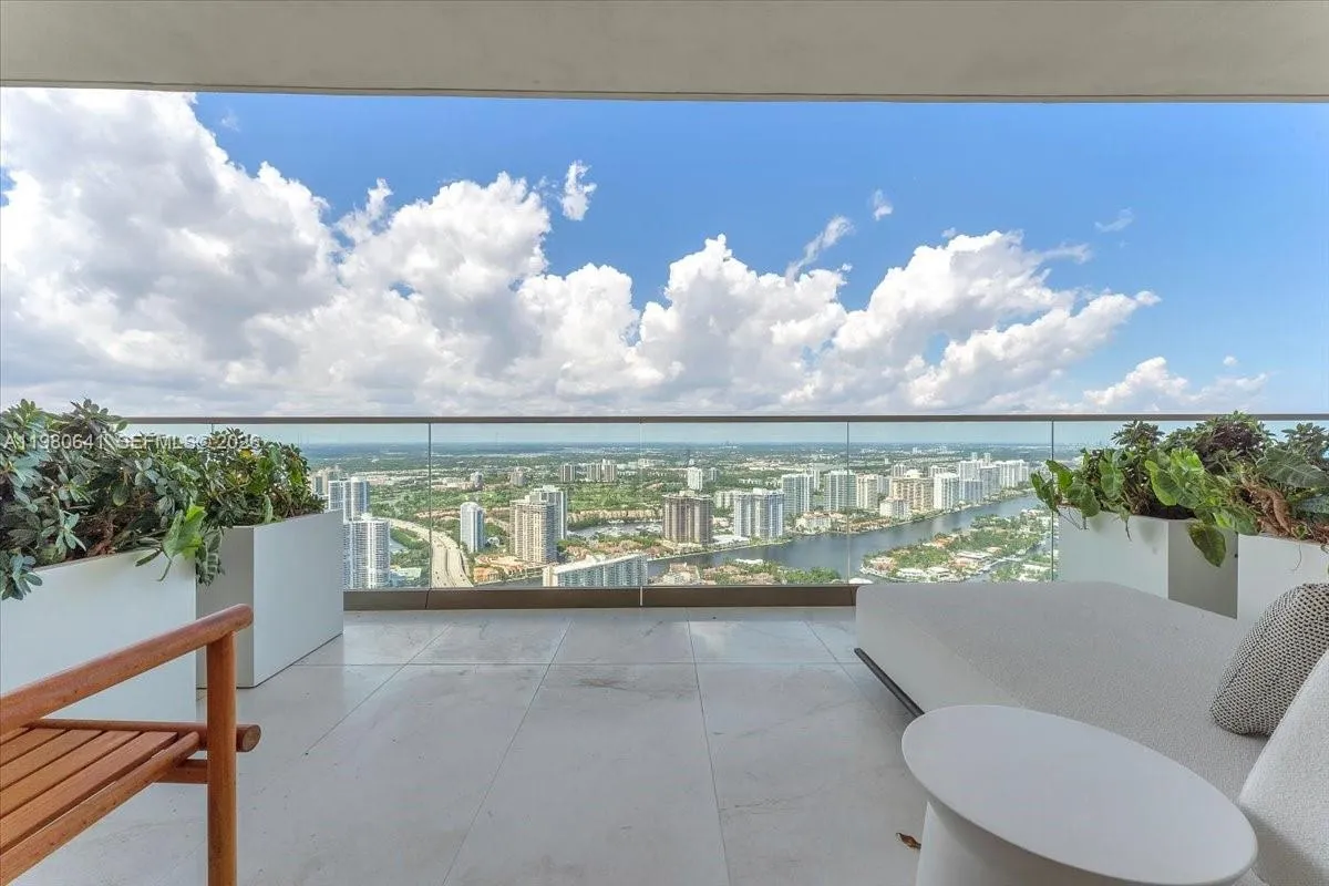 18975 Collins Ave 5302+cabana 6, Sunny Isles Beach, Sunny Isles Beach, Florida 33160, 4 Bedrooms Bedrooms, ,4 BathroomsBathrooms,Residential Lease,For Rent,18975 Collins Ave 5302+cabana 6, Sunny Isles Beach,A11980641