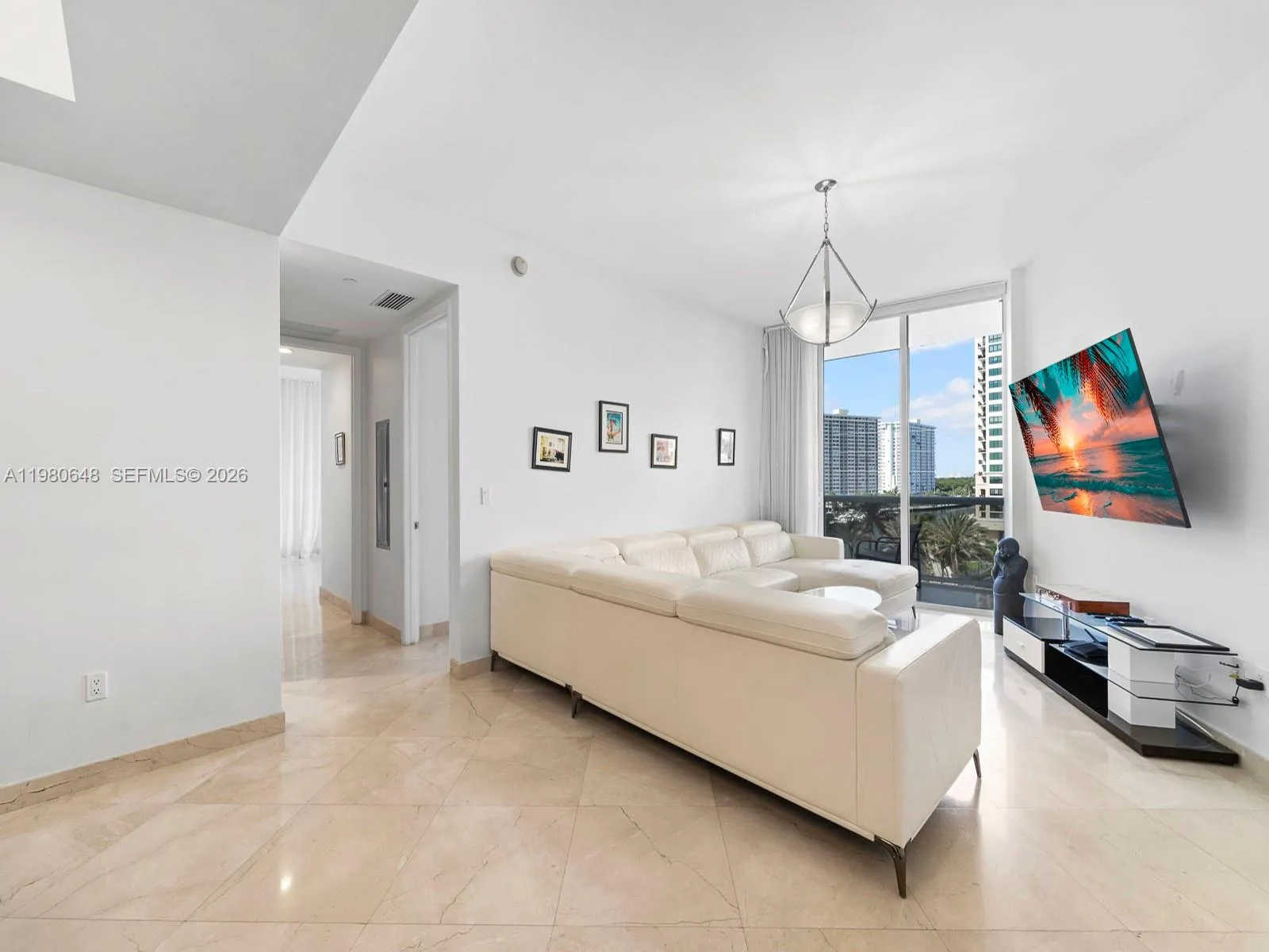 15901 Collins Ave 405, Sunny Isles Beach, Florida, Sunny Isles Beach, Florida 33160, 2 Bedrooms Bedrooms, ,2 BathroomsBathrooms,Residential Lease,For Rent,15901 Collins Ave 405, Sunny Isles Beach, Florida ,A11980648