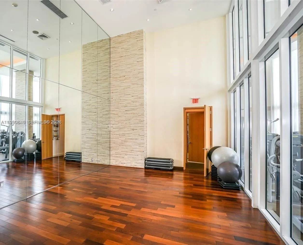 15901 Collins Ave 405, Sunny Isles Beach, Florida, Sunny Isles Beach, Florida 33160, 2 Bedrooms Bedrooms, ,2 BathroomsBathrooms,Residential Lease,For Rent,15901 Collins Ave 405, Sunny Isles Beach, Florida ,A11980648
