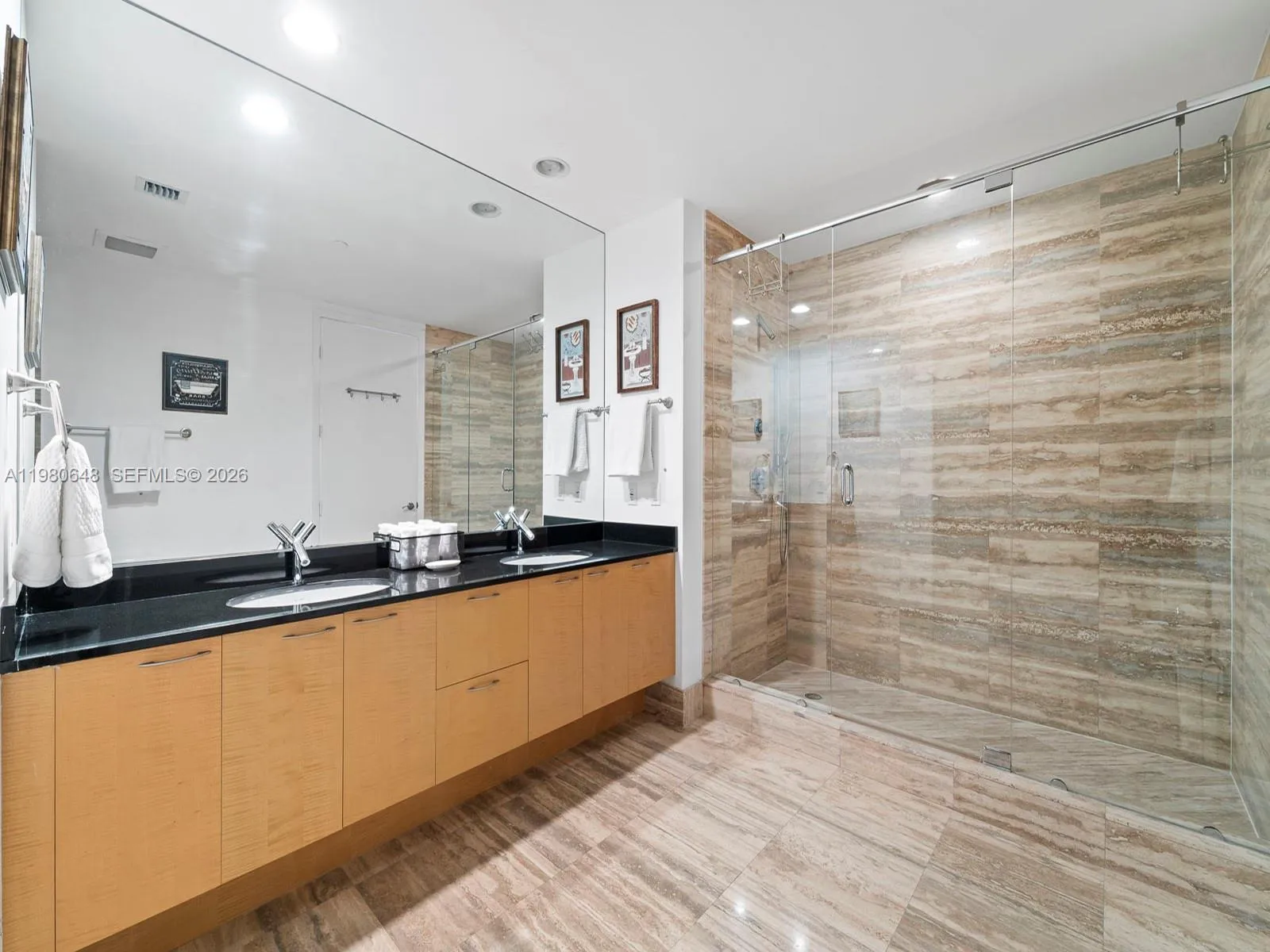 15901 Collins Ave 405, Sunny Isles Beach, Florida, Sunny Isles Beach, Florida 33160, 2 Bedrooms Bedrooms, ,2 BathroomsBathrooms,Residential Lease,For Rent,15901 Collins Ave 405, Sunny Isles Beach, Florida ,A11980648