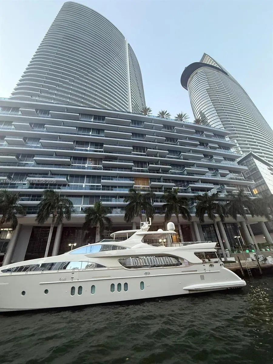 200 Biscayne Boulevard Way 4801, Miami, Florida 33, Miami, Florida 33131, 2 Bedrooms Bedrooms, ,2 BathroomsBathrooms,Residential,For Sale,200 Biscayne Boulevard Way 4801, Miami, Florida 33,A11980654