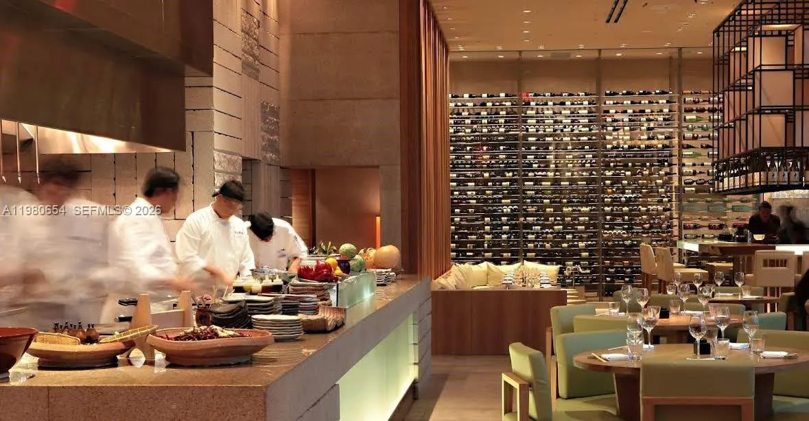 200 Biscayne Boulevard Way 4801, Miami, Florida 33, Miami, Florida 33131, 2 Bedrooms Bedrooms, ,2 BathroomsBathrooms,Residential,For Sale,200 Biscayne Boulevard Way 4801, Miami, Florida 33,A11980654