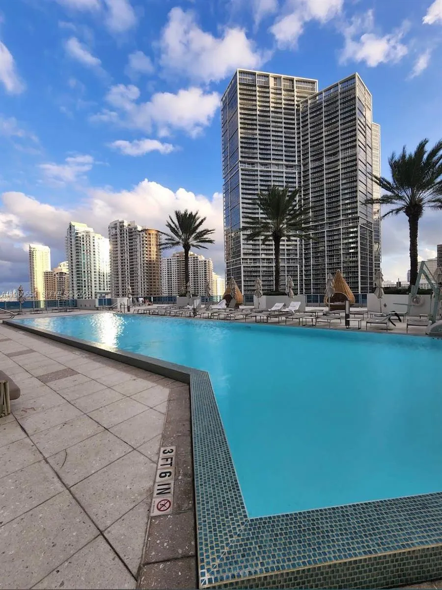 200 Biscayne Boulevard Way 4801, Miami, Florida 33, Miami, Florida 33131, 2 Bedrooms Bedrooms, ,2 BathroomsBathrooms,Residential,For Sale,200 Biscayne Boulevard Way 4801, Miami, Florida 33,A11980654