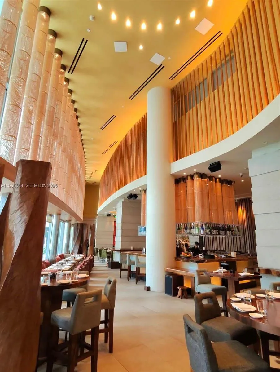 200 Biscayne Boulevard Way 4801, Miami, Florida 33, Miami, Florida 33131, 2 Bedrooms Bedrooms, ,2 BathroomsBathrooms,Residential,For Sale,200 Biscayne Boulevard Way 4801, Miami, Florida 33,A11980654