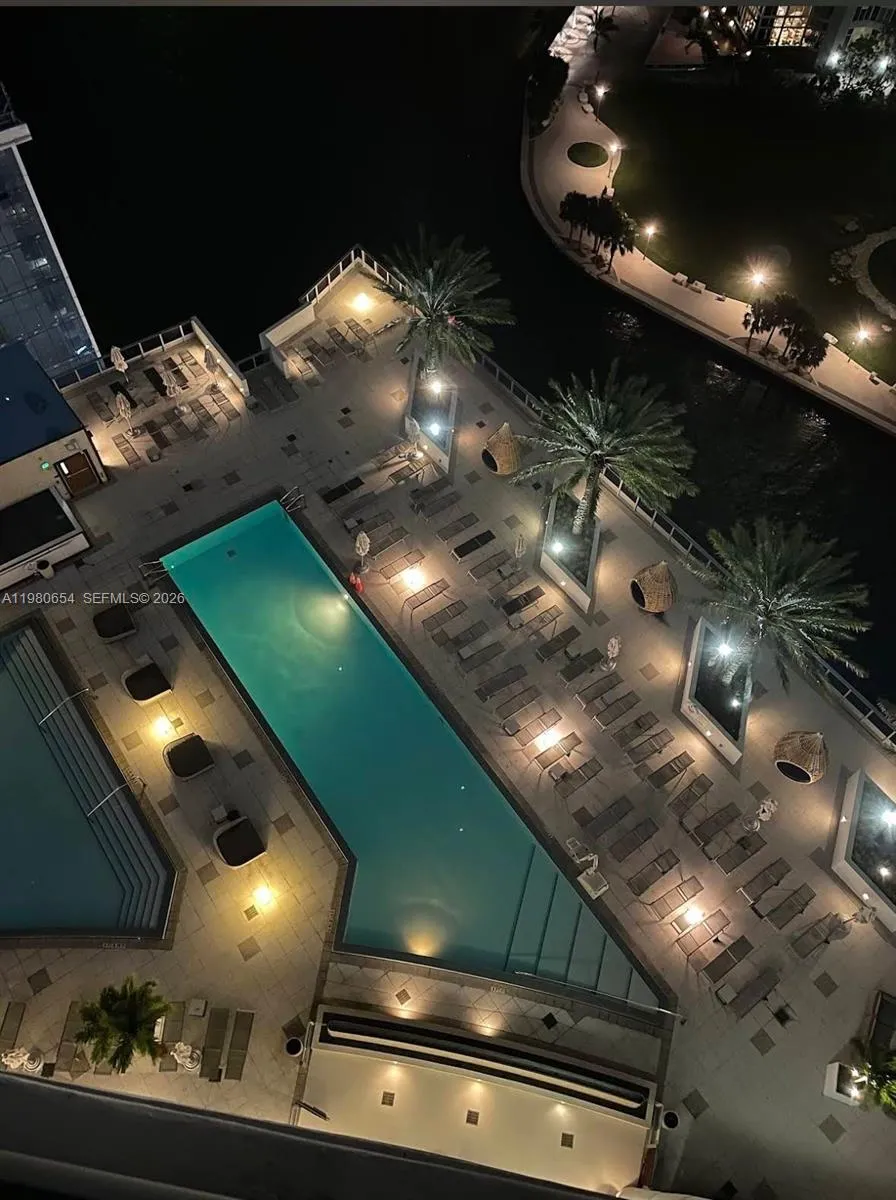 200 Biscayne Boulevard Way 4801, Miami, Florida 33, Miami, Florida 33131, 2 Bedrooms Bedrooms, ,2 BathroomsBathrooms,Residential,For Sale,200 Biscayne Boulevard Way 4801, Miami, Florida 33,A11980654