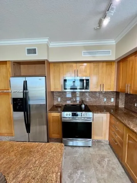 1755 E Hallandale Beach Blvd 1106e, Hallandale Bea, Hallandale Beach, Florida 33009, 2 Bedrooms Bedrooms, ,2 BathroomsBathrooms,Residential Lease,For Rent,1755 E Hallandale Beach Blvd 1106e, Hallandale Bea,A11980652