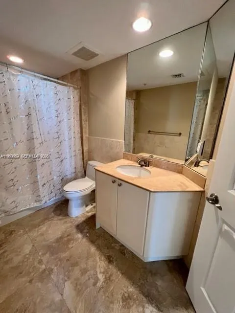 1755 E Hallandale Beach Blvd 1106e, Hallandale Bea, Hallandale Beach, Florida 33009, 2 Bedrooms Bedrooms, ,2 BathroomsBathrooms,Residential Lease,For Rent,1755 E Hallandale Beach Blvd 1106e, Hallandale Bea,A11980652