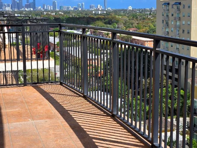 888 S Douglas Rd 1114, Coral Gables, Florida 33134, Coral Gables, Florida 33134, 2 Bedrooms Bedrooms, ,2 BathroomsBathrooms,Residential Lease,For Rent,888 S Douglas Rd 1114, Coral Gables, Florida 33134,A11980597