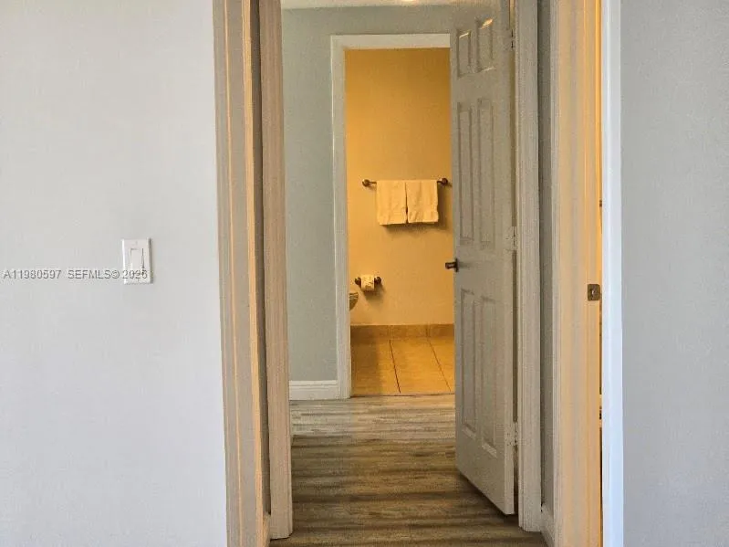 888 S Douglas Rd 1114, Coral Gables, Florida 33134, Coral Gables, Florida 33134, 2 Bedrooms Bedrooms, ,2 BathroomsBathrooms,Residential Lease,For Rent,888 S Douglas Rd 1114, Coral Gables, Florida 33134,A11980597