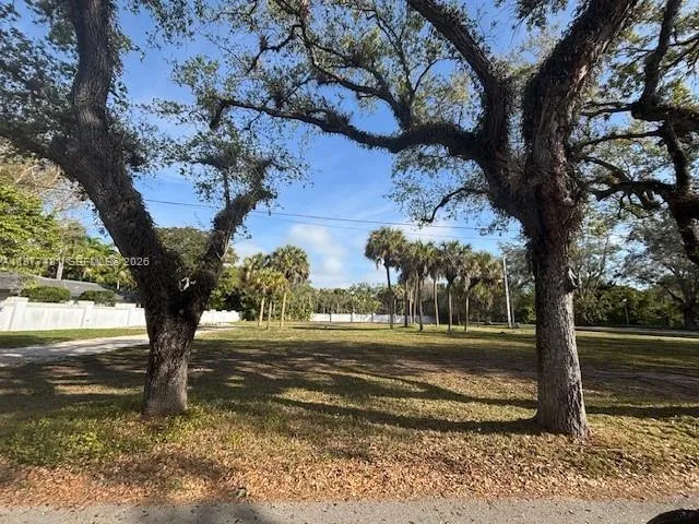 9506 Sw 57th Ave, Pinecrest, Florida 33156, Pinecrest, Florida 33156, ,Land,For Sale,9506 Sw 57th Ave, Pinecrest, Florida 33156,A11977481