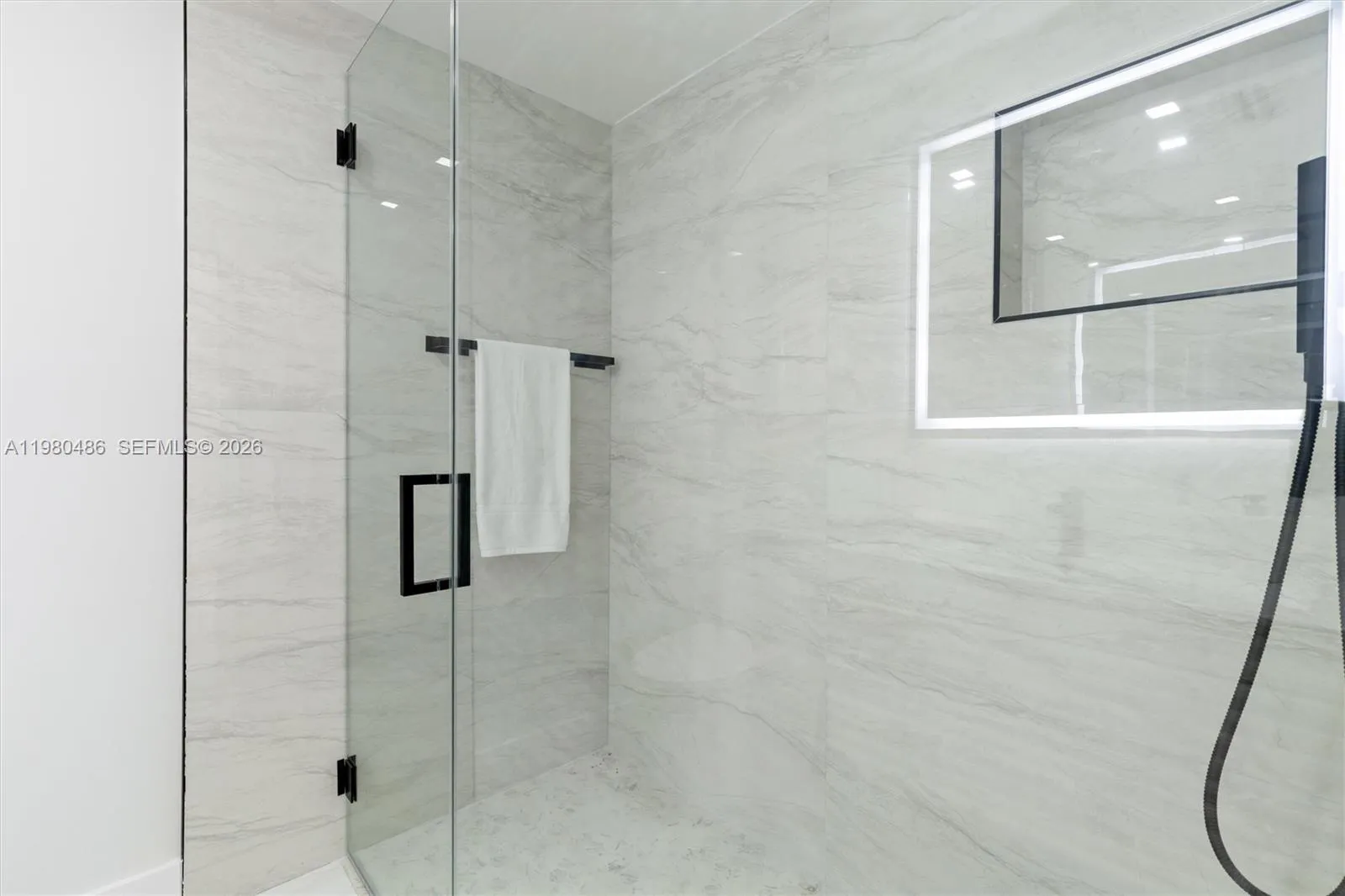 1840 Ne 199th St, Miami, Florida 33179, Miami, Florida 33179, 5 Bedrooms Bedrooms, ,5 BathroomsBathrooms,Residential,For Sale,1840 Ne 199th St, Miami, Florida 33179,A11980486