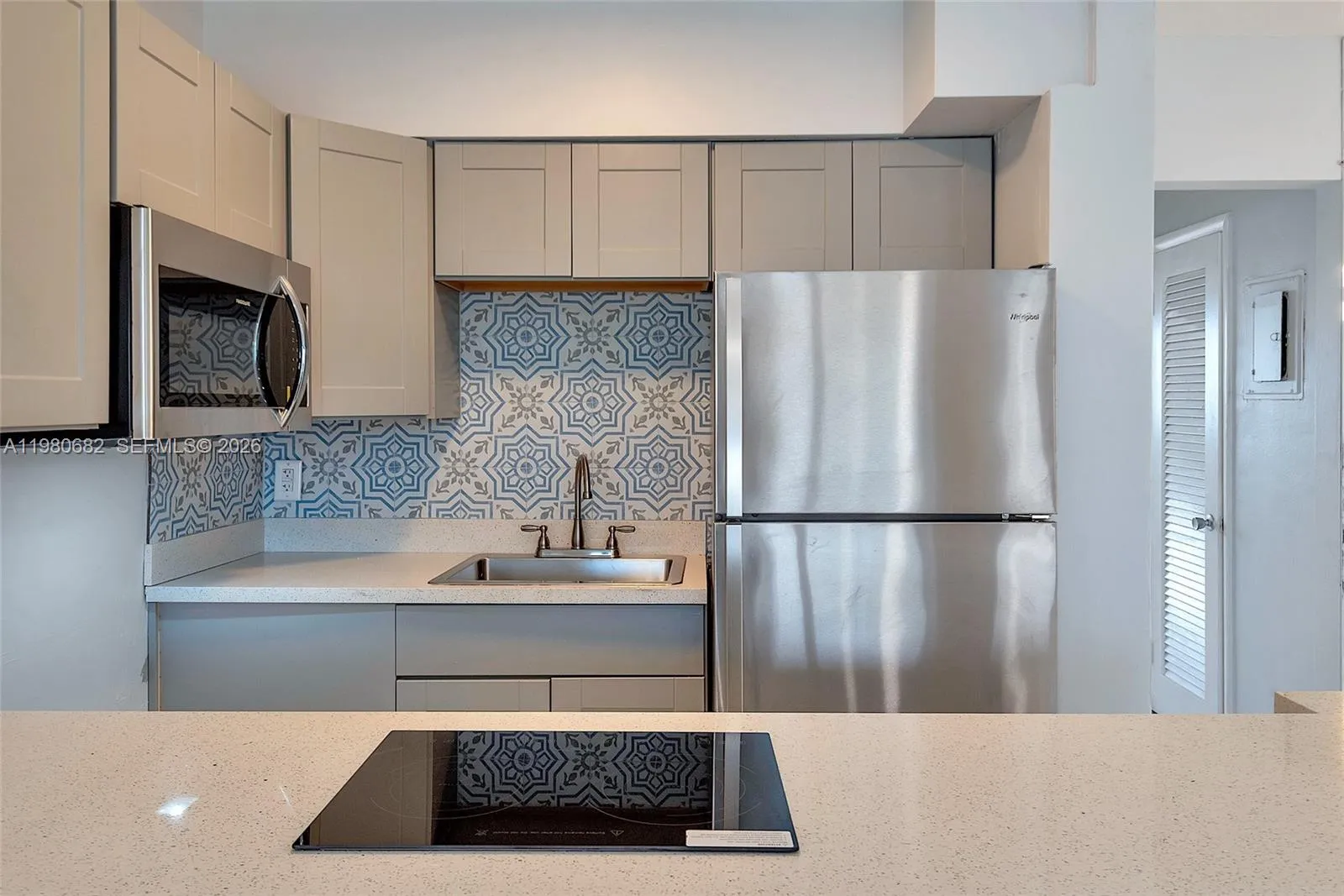 820 Sw 11th Ave 14b, Hallandale Beach, Florida 330, Hallandale Beach, Florida 33009, 1 Bedroom Bedrooms, ,1 BathroomBathrooms,Residential Lease,For Rent,820 Sw 11th Ave 14b, Hallandale Beach, Florida 330,A11980682