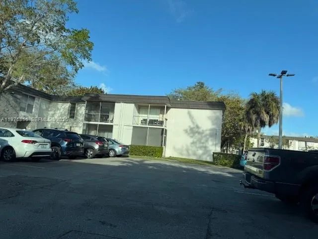 10353 N Kendall Dr Bb-6, Miami, Florida 33176, Miami, Florida 33176, 2 Bedrooms Bedrooms, ,1 BathroomBathrooms,Residential Lease,For Rent,10353 N Kendall Dr Bb-6, Miami, Florida 33176,A11975855